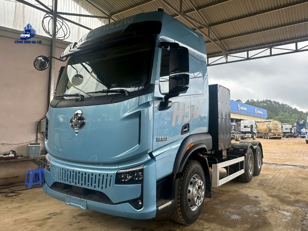 Đầu Kéo Điện Chenglong H5EV 400kW